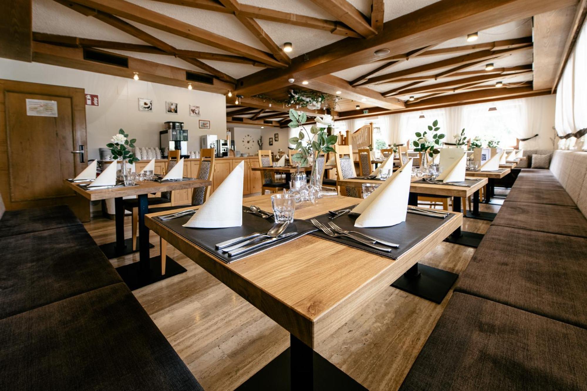 Hotel Bacher Riva di Tures Exterior photo