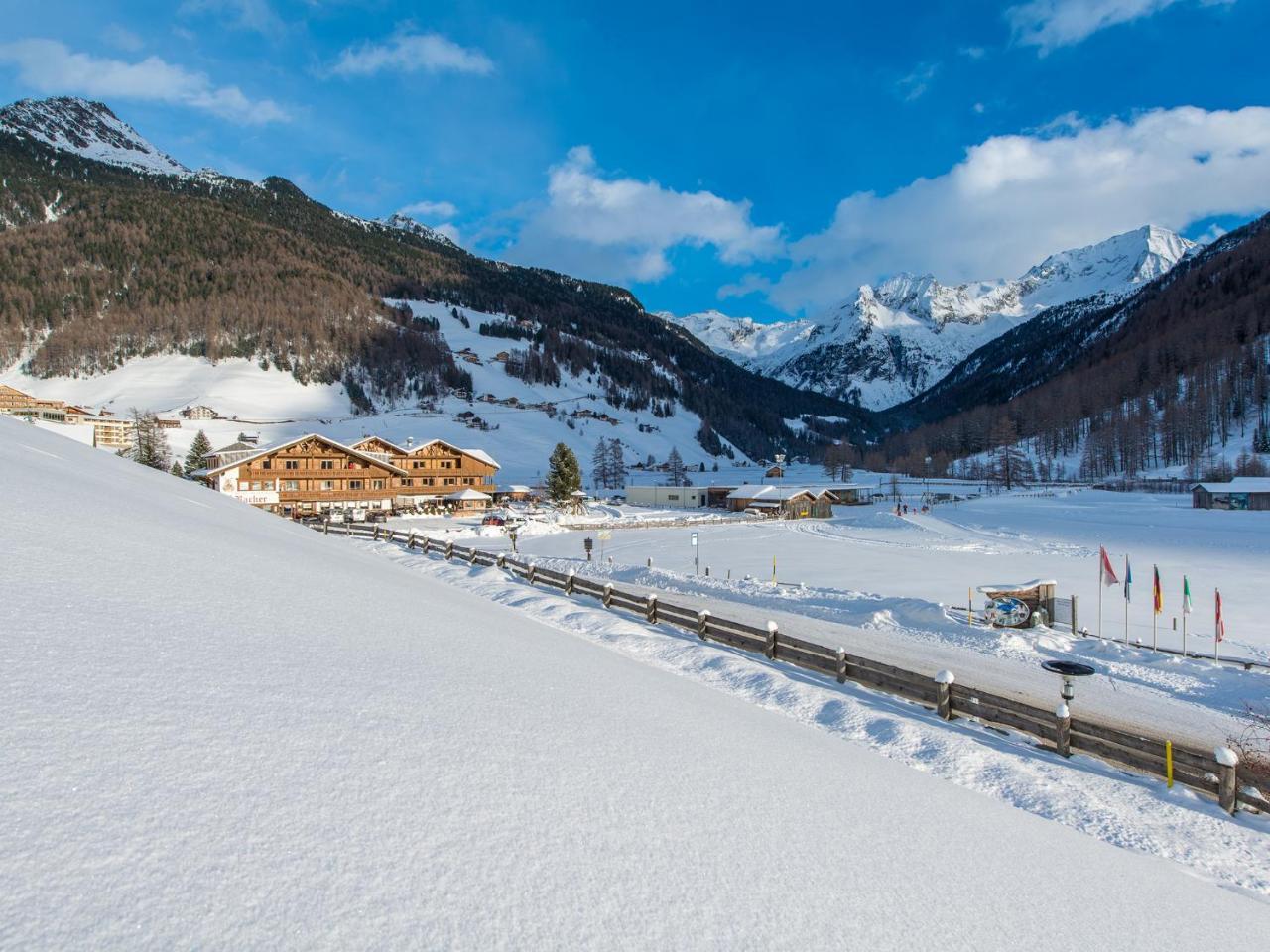 Hotel Bacher Riva di Tures Exterior photo